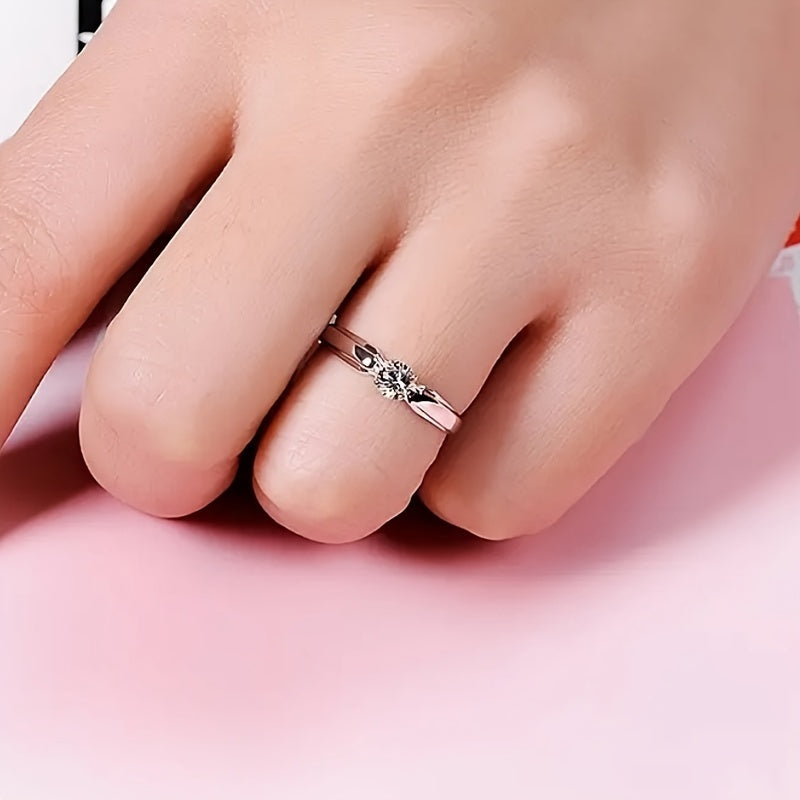 White gold ring with minimalist zirconia design