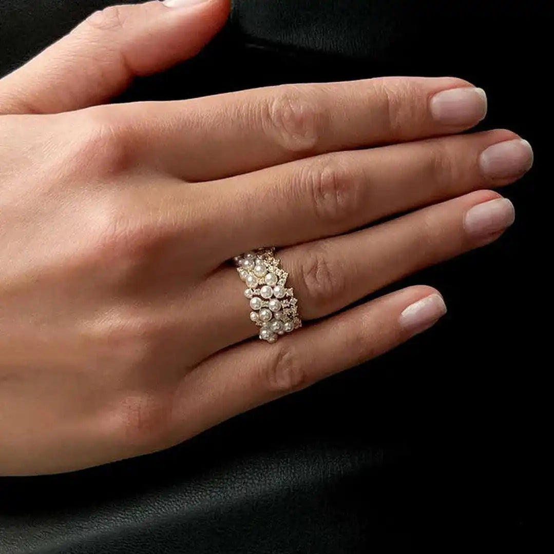 Adjustable vintage pearl and zirconia ring