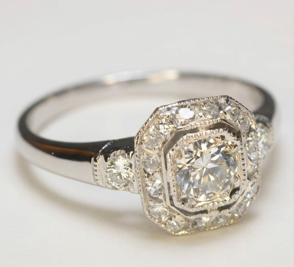 Vintage crystal ring in silver
