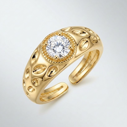 VINTAGE ZIRCON GOLD RING - (ADJUSTABLE)