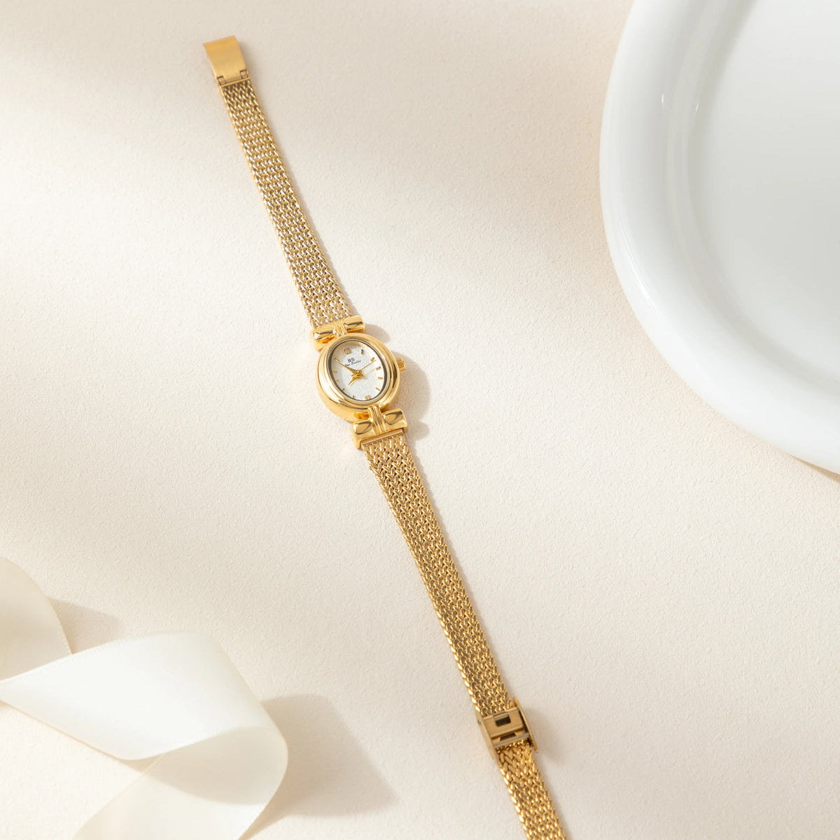 Selina Oval Guld