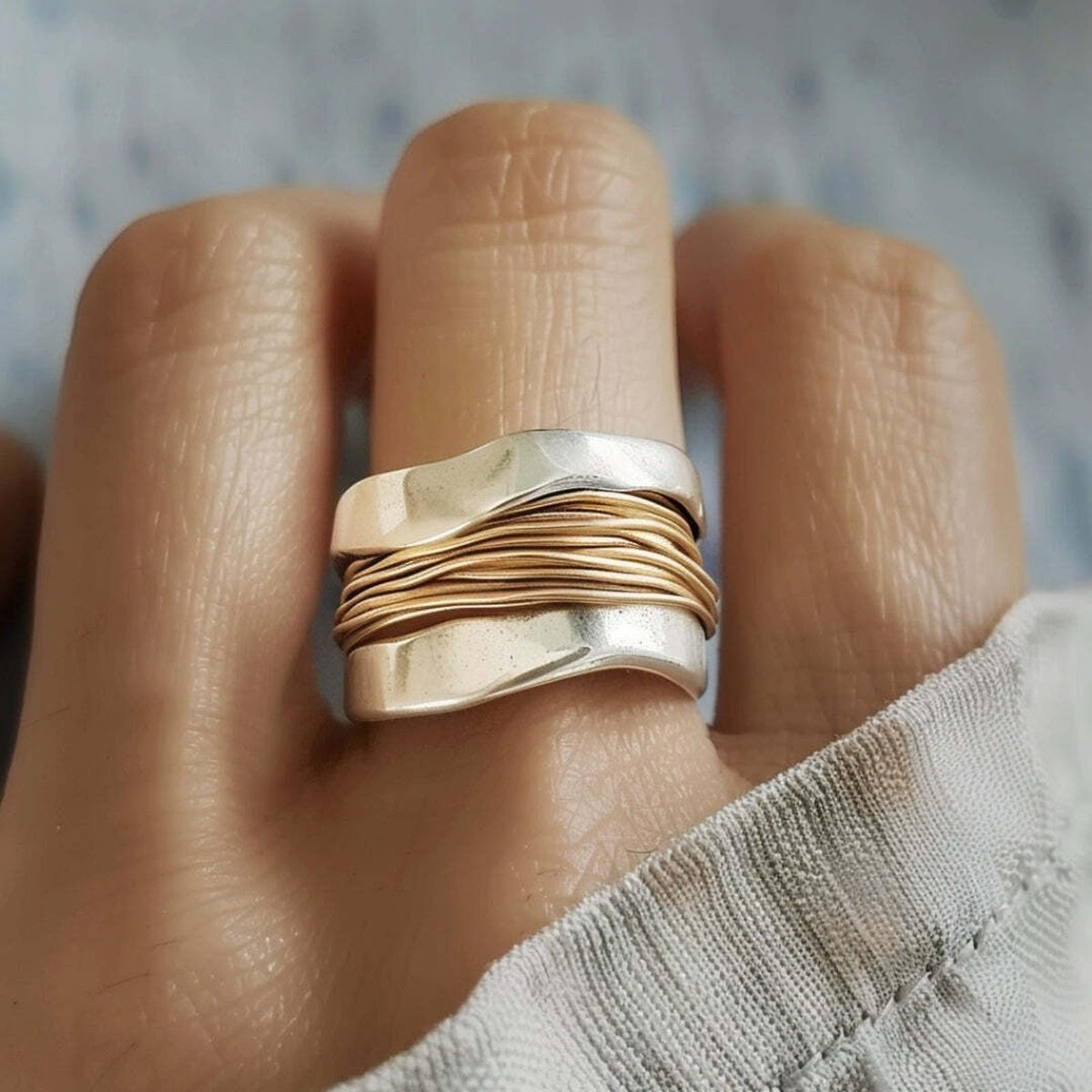 Silver-gilt wire ring