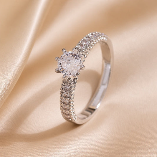 Minimalist white gold ring with zirconia inlay
