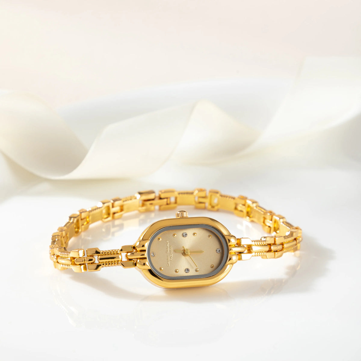 Viktoria Oval Guld