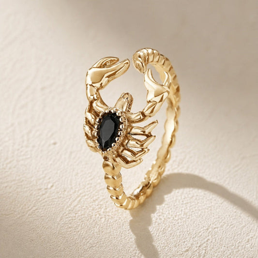 Ikonisk Statement-ring med Skorpion