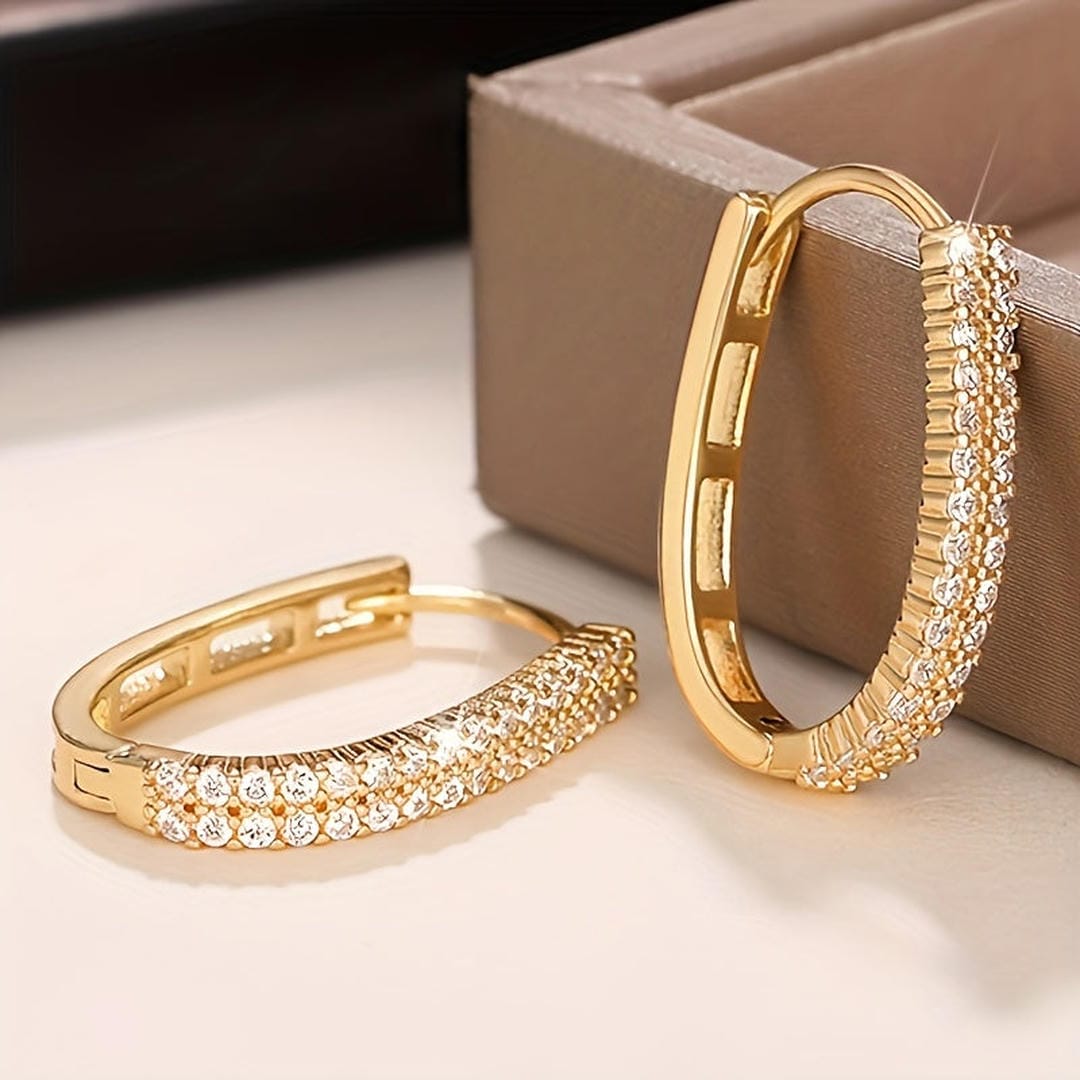 Elegant round zirconia earrings