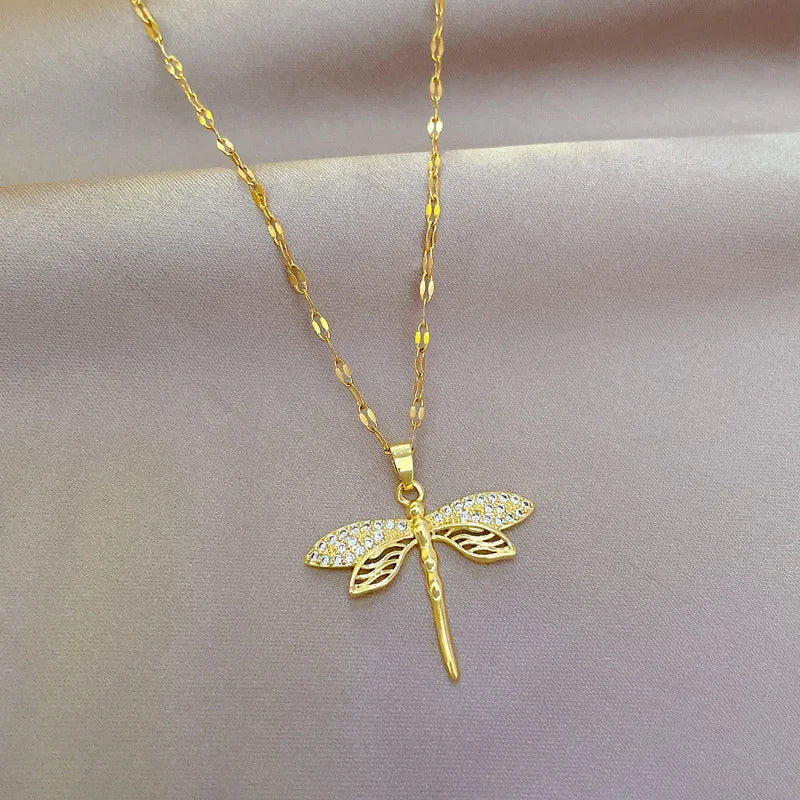 Crystal Dragonfly Necklace – A Symbol of Transformation and Beauty