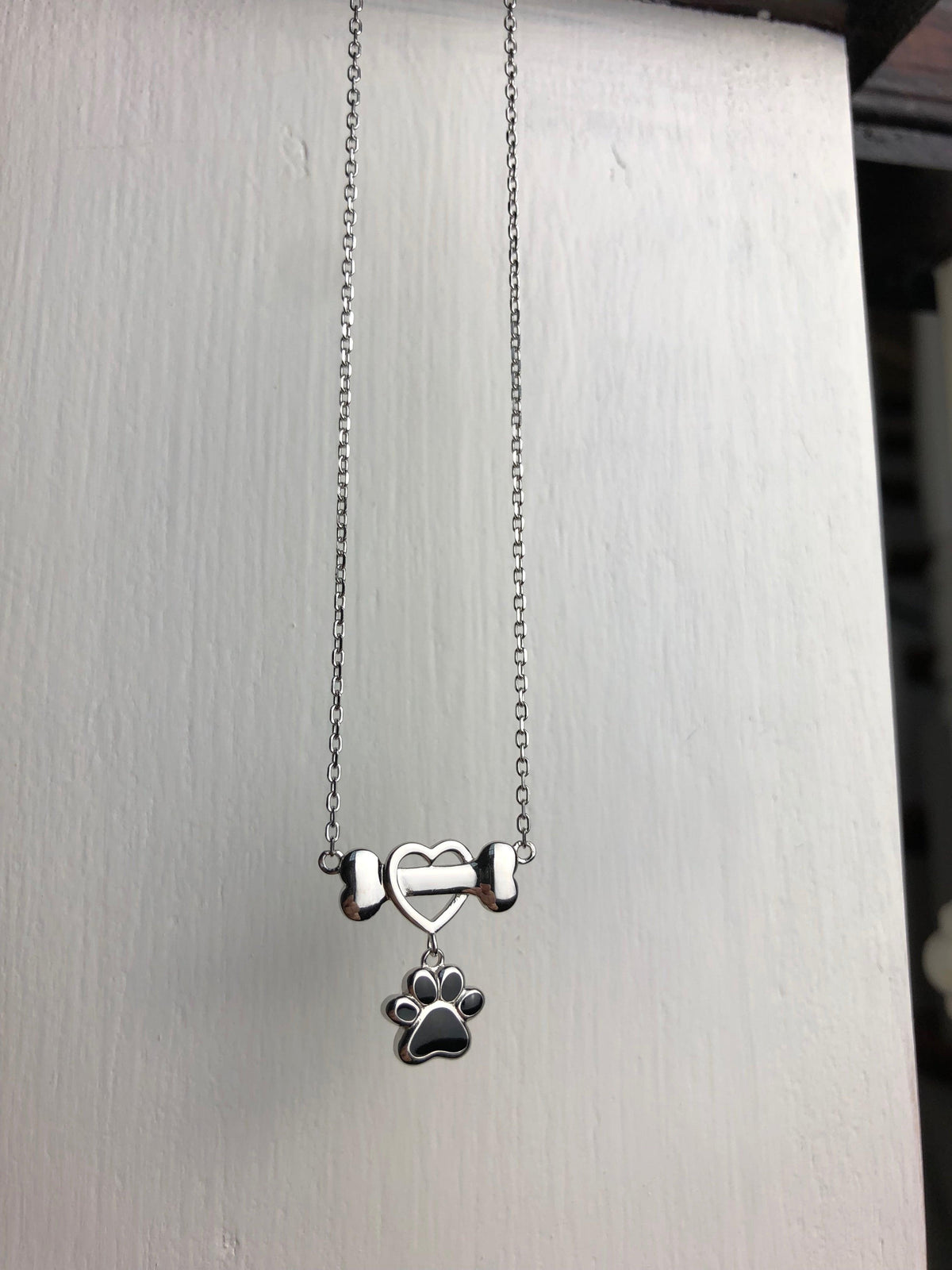 Delicious stainless steel collar for dog paws
