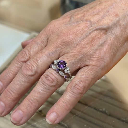 Violetis crown ring set | White gold