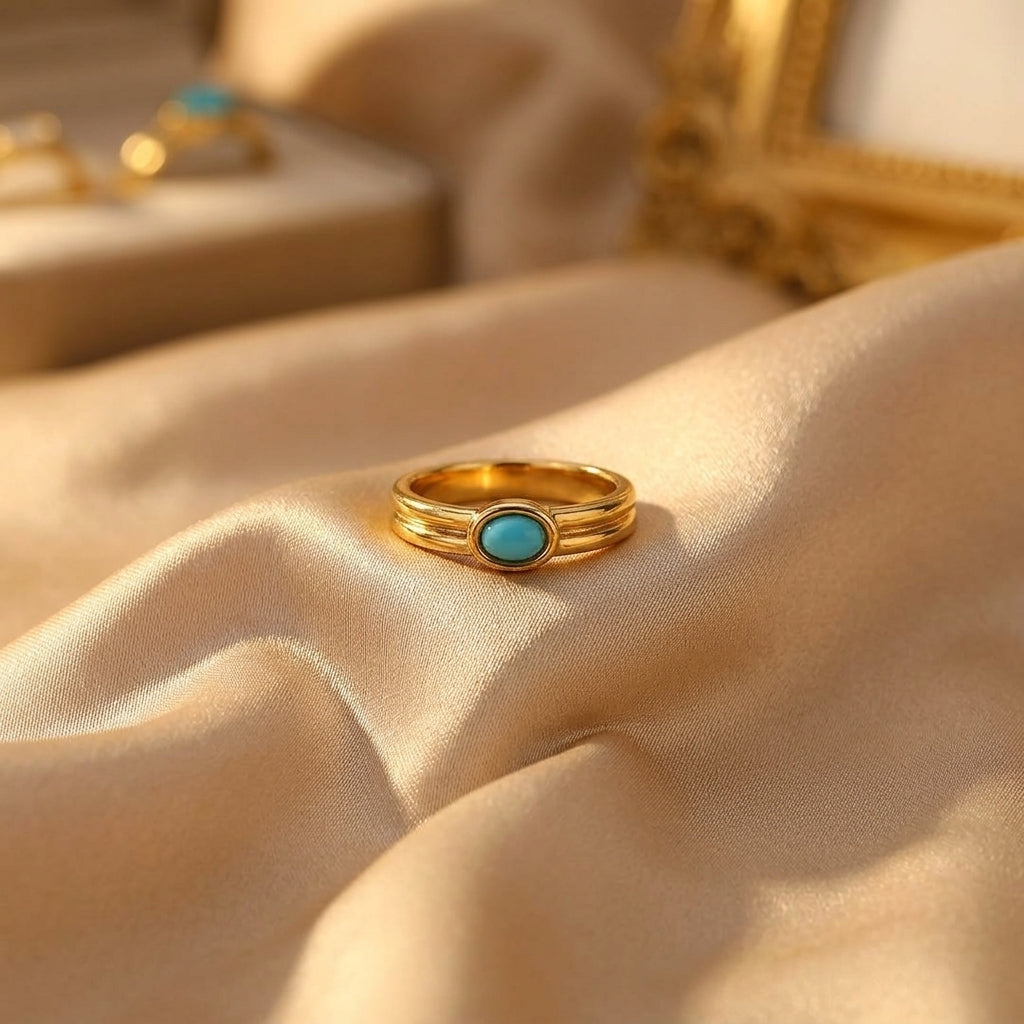 Vintage gold ring with natural stone