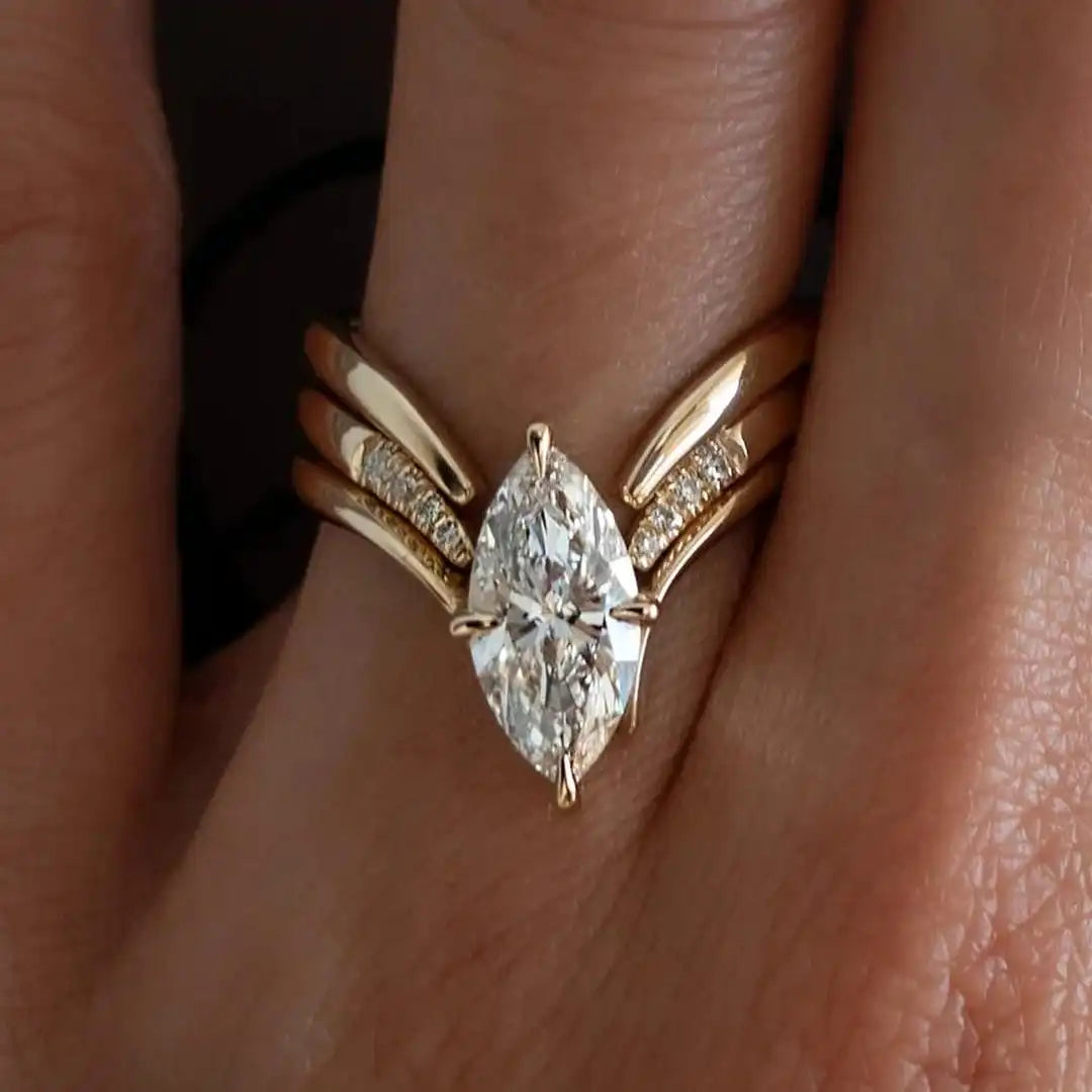 Ring set with marquise-cut diamonds