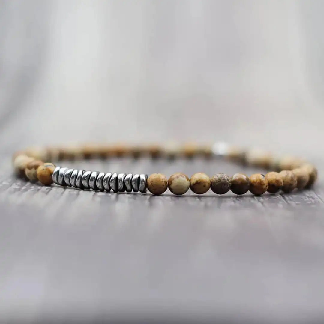Tidløst armbånd af lavasten