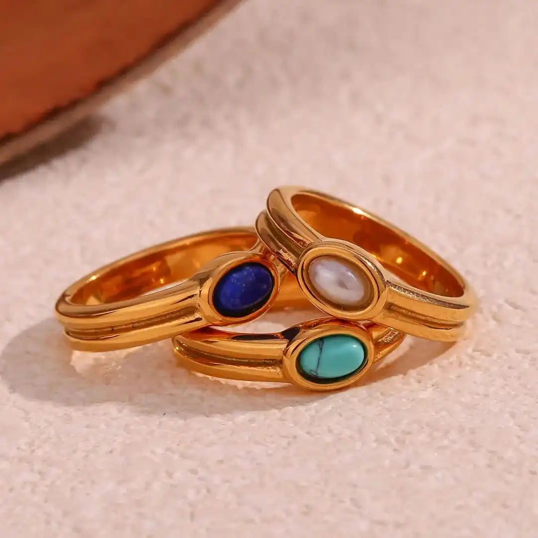 Vintage gold ring with natural stone