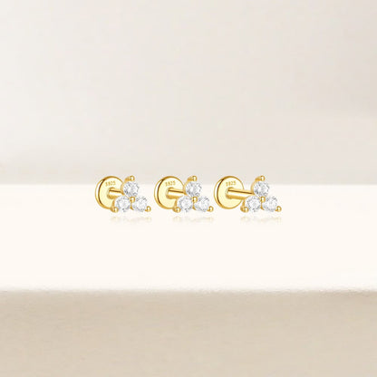 Clara – Guldøreringe med forma minimalistisk.