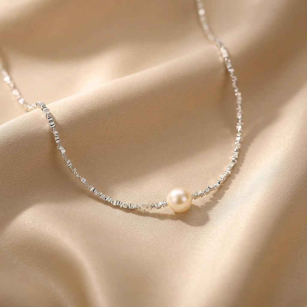 Exquisite pearl necklace