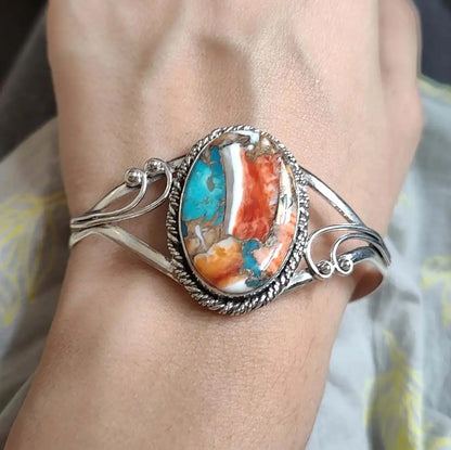Bracelet with vibrant gemstone inlays