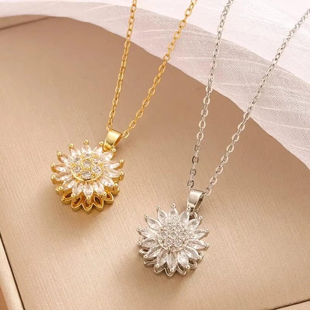 Trendy Silver Sunflower Zirconia Necklace and Earrings Set